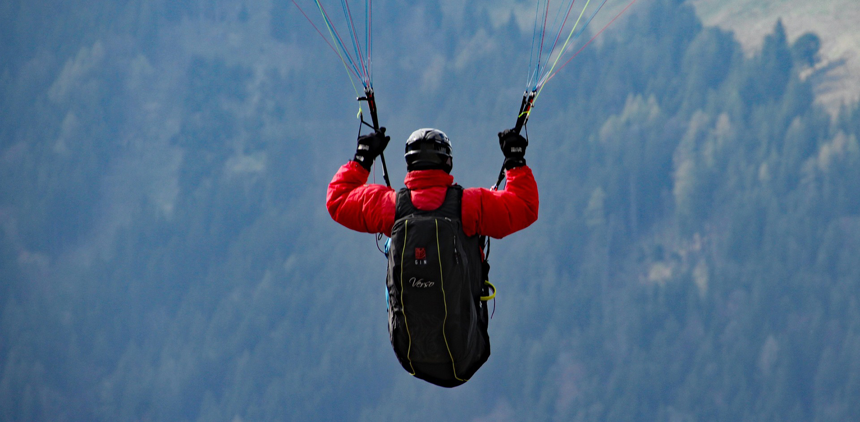 Asociación-de-Vuelo-Libre-Española-Imagen-de-Inicio-Slider-Parapente-bosques